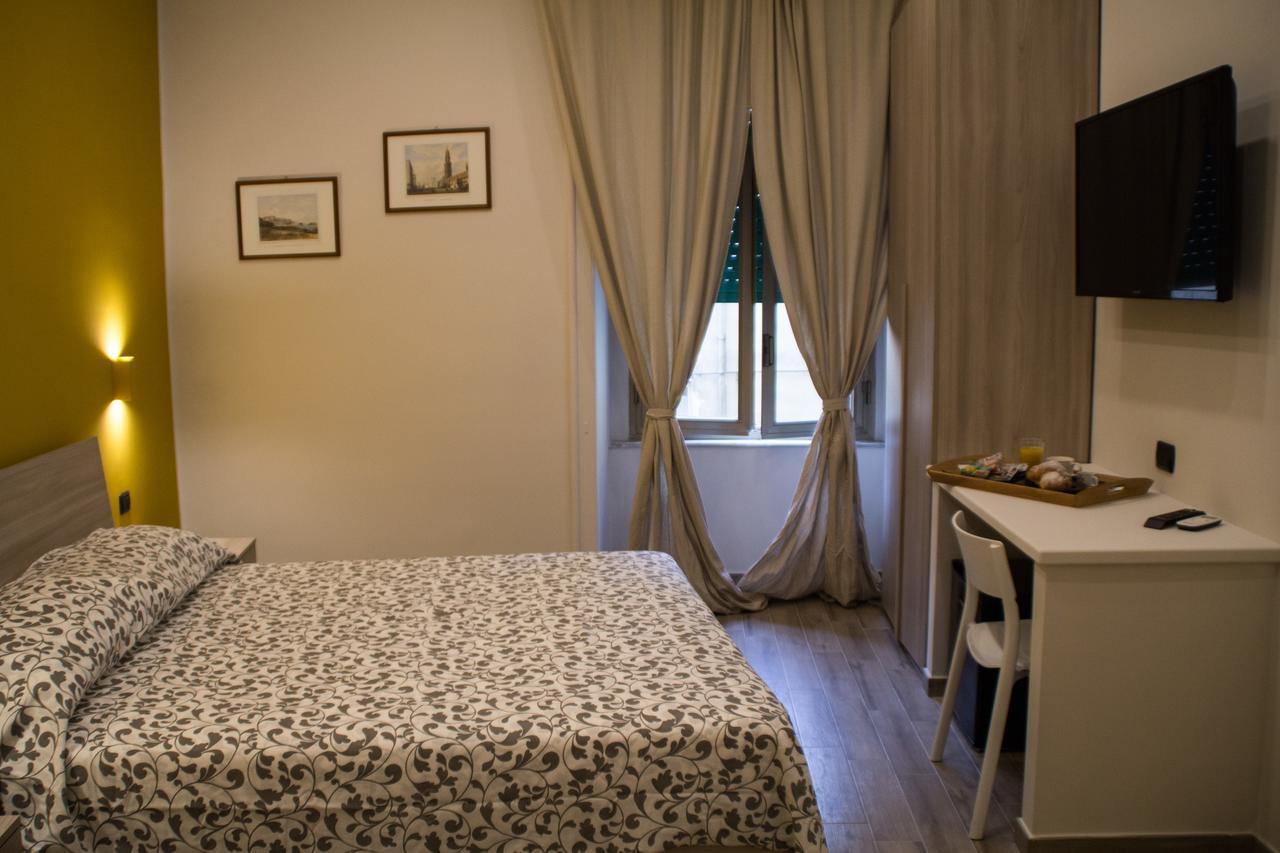 Interno 10 Cavour Bed & Breakfast Napoli Dış mekan fotoğraf